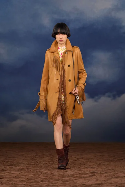 Look 28